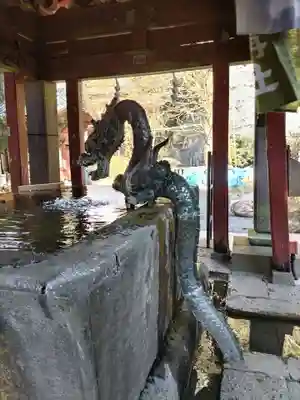 北口本宮冨士浅間神社の手水舎