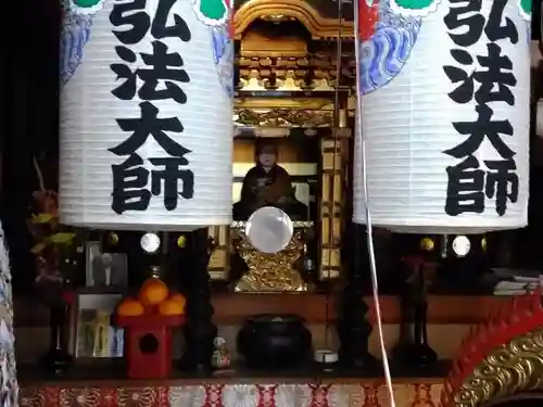 洞雲寺の本殿