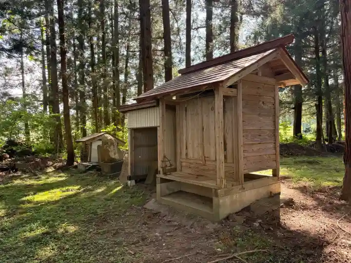 大山神社の{uncategorized: "未分類", other: "その他", undefined: "問題あり", building: "その他建物", grave: "お墓", sacred_gate: "鳥居", guardian: "狛犬", statue: "像", buddha: "仏像", history: "歴史", nature: "自然", garden: "庭園", animal: "動物", pagoda: "塔", temizu: "手水舎", mountain_gate: "山門・神門", sanctuary: "本殿・本堂", subordinate: "末社・摂社", art: "芸術", scenery: "景色", jizo: "地蔵", ema: "絵馬", goshuin: "御朱印", omikuji: "おみくじ", items: "授与品その他", amulet: "お守り", goshuincho: "御朱印帳", eats: "食事", festival: "お祭り", votive_dance: "神楽", shichigosan: "七五三参", wedding: "結婚式", experience: "体験その他", initially: "初詣", around: "周辺", anti_infection: "感染症対策"}