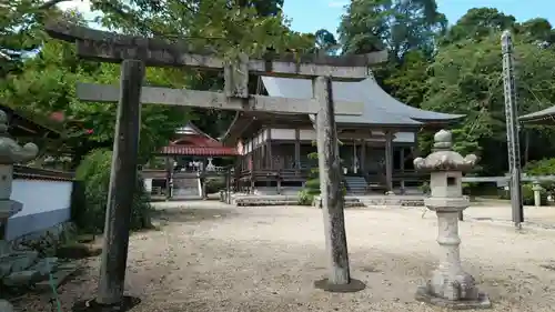 圓城寺の鳥居