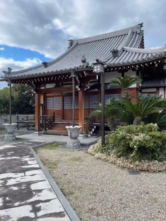 安楽寺の本殿・本堂