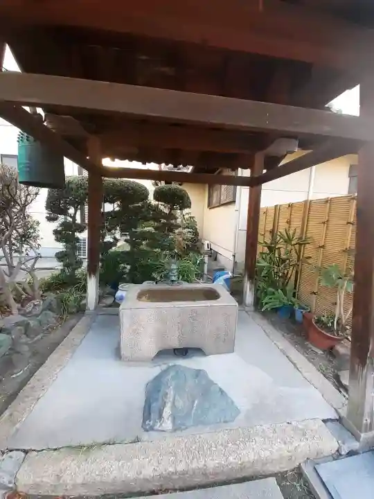 真観寺の{uncategorized: "未分類", other: "その他", undefined: "問題あり", building: "その他建物", grave: "お墓", sacred_gate: "鳥居", guardian: "狛犬", statue: "像", buddha: "仏像", history: "歴史", nature: "自然", garden: "庭園", animal: "動物", pagoda: "塔", temizu: "手水舎", mountain_gate: "山門・神門", sanctuary: "本殿・本堂", subordinate: "末社・摂社", art: "芸術", scenery: "景色", jizo: "地蔵", ema: "絵馬", goshuin: "御朱印", omikuji: "おみくじ", items: "授与品その他", amulet: "お守り", goshuincho: "御朱印帳", eats: "食事", festival: "お祭り", votive_dance: "神楽", shichigosan: "七五三参", wedding: "結婚式", experience: "体験その他", initially: "初詣", around: "周辺", anti_infection: "感染症対策"}