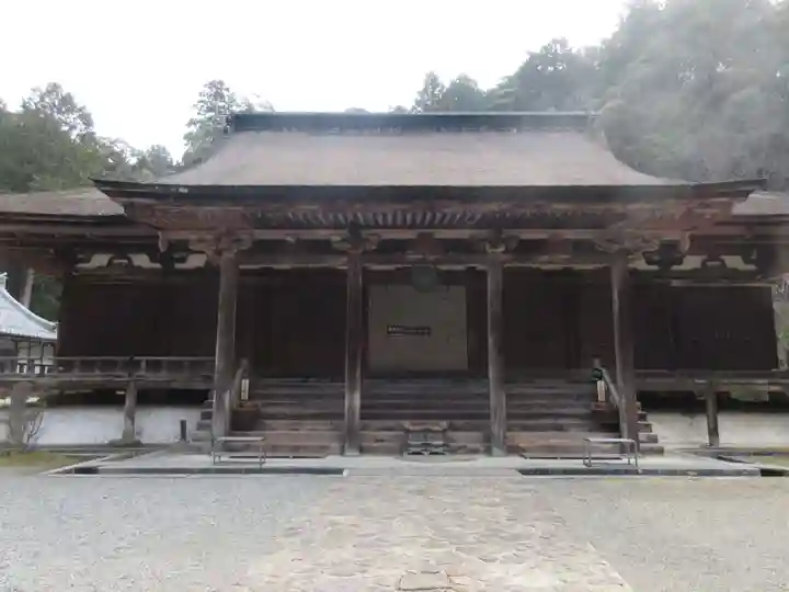 西明寺の本殿・本堂