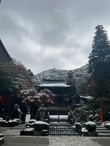伊奈波神社の{uncategorized: "未分類", other: "その他", undefined: "問題あり", building: "その他建物", grave: "お墓", sacred_gate: "鳥居", guardian: "狛犬", statue: "像", buddha: "仏像", history: "歴史", nature: "自然", garden: "庭園", animal: "動物", pagoda: "塔", temizu: "手水舎", mountain_gate: "山門・神門", sanctuary: "本殿・本堂", subordinate: "末社・摂社", art: "芸術", scenery: "景色", jizo: "地蔵", ema: "絵馬", goshuin: "御朱印", omikuji: "おみくじ", items: "授与品その他", amulet: "お守り", goshuincho: "御朱印帳", eats: "食事", festival: "お祭り", votive_dance: "神楽", shichigosan: "七五三参", wedding: "結婚式", experience: "体験その他", initially: "初詣", around: "周辺", anti_infection: "感染症対策"}