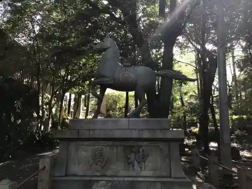 六所神社の狛犬