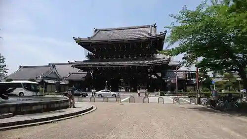 東本願寺（真宗本廟）の山門・神門