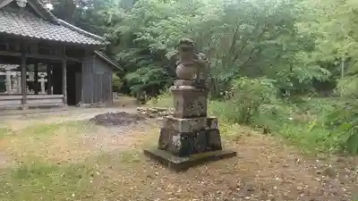 稲積六神社の狛犬