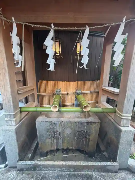 小網神社の手水舎
