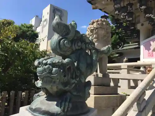 難波八阪神社の狛犬