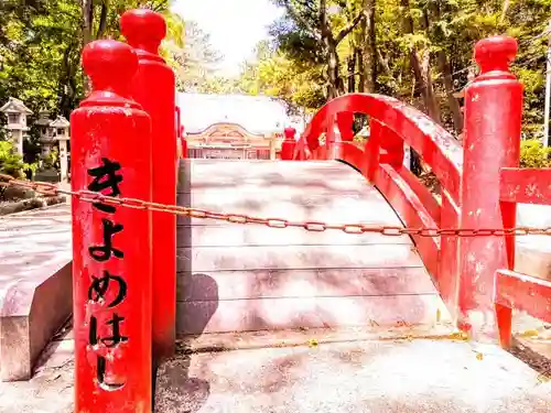 漆部神社のその他建物