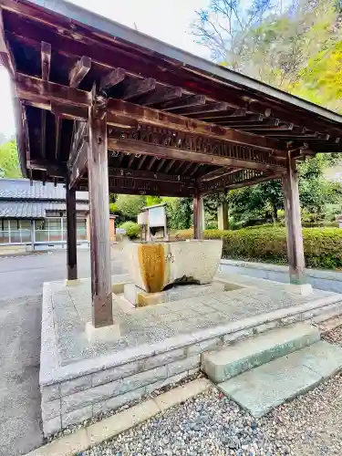常陸二ノ宮　静神社の{uncategorized: "未分類", other: "その他", undefined: "問題あり", building: "その他建物", grave: "お墓", sacred_gate: "鳥居", guardian: "狛犬", statue: "像", buddha: "仏像", history: "歴史", nature: "自然", garden: "庭園", animal: "動物", pagoda: "塔", temizu: "手水舎", mountain_gate: "山門・神門", sanctuary: "本殿・本堂", subordinate: "末社・摂社", art: "芸術", scenery: "景色", jizo: "地蔵", ema: "絵馬", goshuin: "御朱印", omikuji: "おみくじ", items: "授与品その他", amulet: "お守り", goshuincho: "御朱印帳", eats: "食事", festival: "お祭り", votive_dance: "神楽", shichigosan: "七五三参", wedding: "結婚式", experience: "体験その他", initially: "初詣", around: "周辺", anti_infection: "感染症対策"}