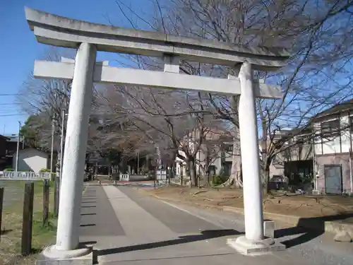 足立神社の鳥居