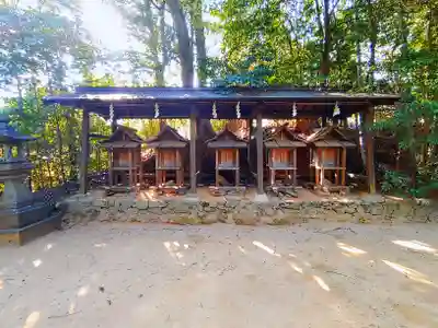 飛鳥坐神社の末社・摂社