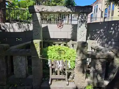 嶺御嶽神社(東京都)