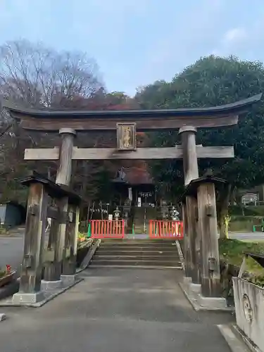 高尾山麓氷川神社の鳥居