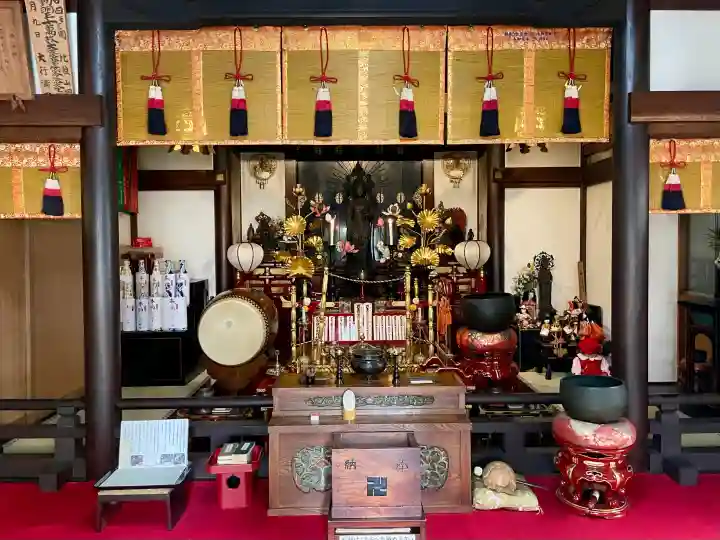 大観音寺の{uncategorized: "未分類", other: "その他", undefined: "問題あり", building: "その他建物", grave: "お墓", sacred_gate: "鳥居", guardian: "狛犬", statue: "像", buddha: "仏像", history: "歴史", nature: "自然", garden: "庭園", animal: "動物", pagoda: "塔", temizu: "手水舎", mountain_gate: "山門・神門", sanctuary: "本殿・本堂", subordinate: "末社・摂社", art: "芸術", scenery: "景色", jizo: "地蔵", ema: "絵馬", goshuin: "御朱印", omikuji: "おみくじ", items: "授与品その他", amulet: "お守り", goshuincho: "御朱印帳", eats: "食事", festival: "お祭り", votive_dance: "神楽", shichigosan: "七五三参", wedding: "結婚式", experience: "体験その他", initially: "初詣", around: "周辺", anti_infection: "感染症対策"}