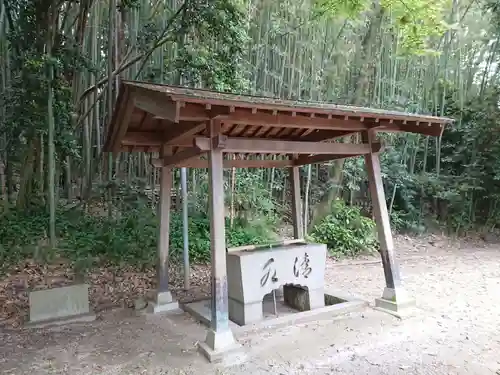 神明社（小間町）の手水舎