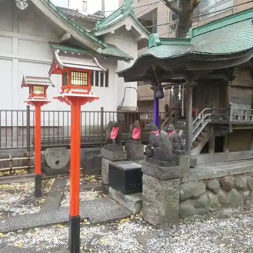 銀杏八幡宮の末社