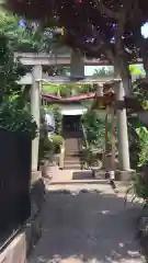 横浜御嶽神社の鳥居