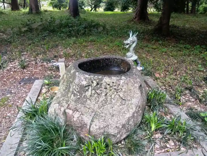 深坂神社の{uncategorized: "未分類", other: "その他", undefined: "問題あり", building: "その他建物", grave: "お墓", sacred_gate: "鳥居", guardian: "狛犬", statue: "像", buddha: "仏像", history: "歴史", nature: "自然", garden: "庭園", animal: "動物", pagoda: "塔", temizu: "手水舎", mountain_gate: "山門・神門", sanctuary: "本殿・本堂", subordinate: "末社・摂社", art: "芸術", scenery: "景色", jizo: "地蔵", ema: "絵馬", goshuin: "御朱印", omikuji: "おみくじ", items: "授与品その他", amulet: "お守り", goshuincho: "御朱印帳", eats: "食事", festival: "お祭り", votive_dance: "神楽", shichigosan: "七五三参", wedding: "結婚式", experience: "体験その他", initially: "初詣", around: "周辺", anti_infection: "感染症対策"}