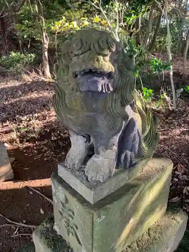 上諏訪神社の狛犬