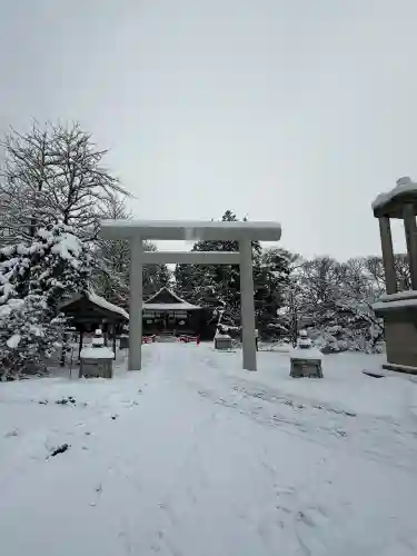 秋葉神社の{uncategorized: "未分類", other: "その他", undefined: "問題あり", building: "その他建物", grave: "お墓", sacred_gate: "鳥居", guardian: "狛犬", statue: "像", buddha: "仏像", history: "歴史", nature: "自然", garden: "庭園", animal: "動物", pagoda: "塔", temizu: "手水舎", mountain_gate: "山門・神門", sanctuary: "本殿・本堂", subordinate: "末社・摂社", art: "芸術", scenery: "景色", jizo: "地蔵", ema: "絵馬", goshuin: "御朱印", omikuji: "おみくじ", items: "授与品その他", amulet: "お守り", goshuincho: "御朱印帳", eats: "食事", festival: "お祭り", votive_dance: "神楽", shichigosan: "七五三参", wedding: "結婚式", experience: "体験その他", initially: "初詣", around: "周辺", anti_infection: "感染症対策"}