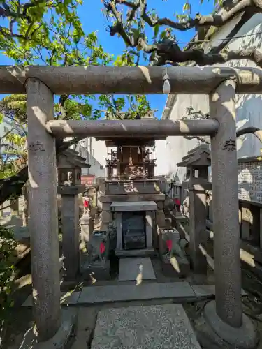 松尾稲荷神社の{uncategorized: "未分類", other: "その他", undefined: "問題あり", building: "その他建物", grave: "お墓", sacred_gate: "鳥居", guardian: "狛犬", statue: "像", buddha: "仏像", history: "歴史", nature: "自然", garden: "庭園", animal: "動物", pagoda: "塔", temizu: "手水舎", mountain_gate: "山門・神門", sanctuary: "本殿・本堂", subordinate: "末社・摂社", art: "芸術", scenery: "景色", jizo: "地蔵", ema: "絵馬", goshuin: "御朱印", omikuji: "おみくじ", items: "授与品その他", amulet: "お守り", goshuincho: "御朱印帳", eats: "食事", festival: "お祭り", votive_dance: "神楽", shichigosan: "七五三参", wedding: "結婚式", experience: "体験その他", initially: "初詣", around: "周辺", anti_infection: "感染症対策"}