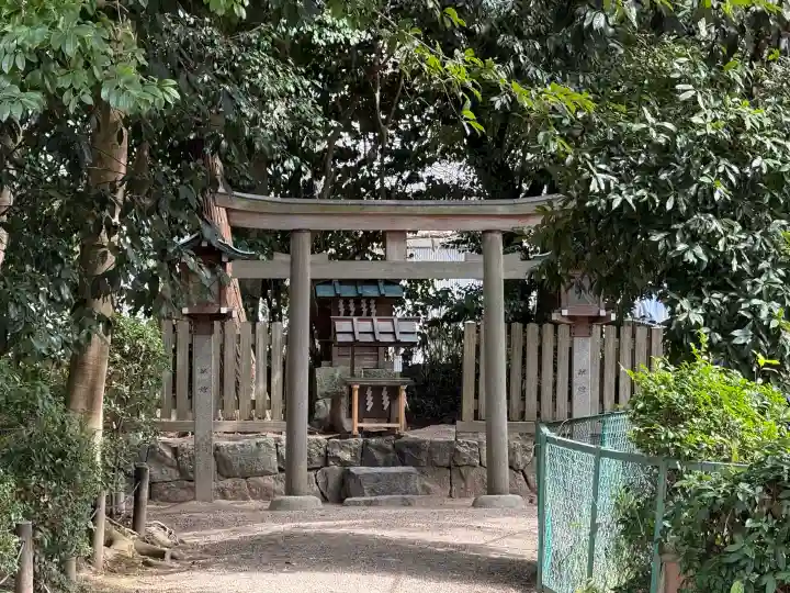 大直禰子神社の{uncategorized: "未分類", other: "その他", undefined: "問題あり", building: "その他建物", grave: "お墓", sacred_gate: "鳥居", guardian: "狛犬", statue: "像", buddha: "仏像", history: "歴史", nature: "自然", garden: "庭園", animal: "動物", pagoda: "塔", temizu: "手水舎", mountain_gate: "山門・神門", sanctuary: "本殿・本堂", subordinate: "末社・摂社", art: "芸術", scenery: "景色", jizo: "地蔵", ema: "絵馬", goshuin: "御朱印", omikuji: "おみくじ", items: "授与品その他", amulet: "お守り", goshuincho: "御朱印帳", eats: "食事", festival: "お祭り", votive_dance: "神楽", shichigosan: "七五三参", wedding: "結婚式", experience: "体験その他", initially: "初詣", around: "周辺", anti_infection: "感染症対策"}