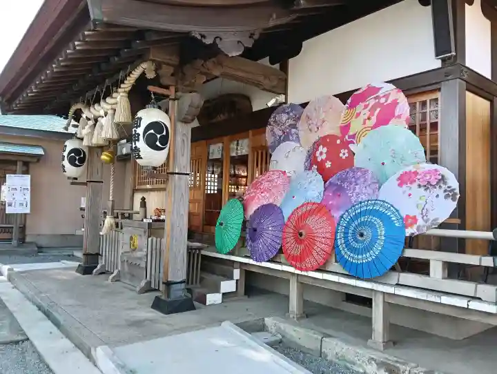 相模原氷川神社の{uncategorized: "未分類", other: "その他", undefined: "問題あり", building: "その他建物", grave: "お墓", sacred_gate: "鳥居", guardian: "狛犬", statue: "像", buddha: "仏像", history: "歴史", nature: "自然", garden: "庭園", animal: "動物", pagoda: "塔", temizu: "手水舎", mountain_gate: "山門・神門", sanctuary: "本殿・本堂", subordinate: "末社・摂社", art: "芸術", scenery: "景色", jizo: "地蔵", ema: "絵馬", goshuin: "御朱印", omikuji: "おみくじ", items: "授与品その他", amulet: "お守り", goshuincho: "御朱印帳", eats: "食事", festival: "お祭り", votive_dance: "神楽", shichigosan: "七五三参", wedding: "結婚式", experience: "体験その他", initially: "初詣", around: "周辺", anti_infection: "感染症対策"}