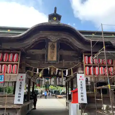 大崎八幡宮の山門・神門