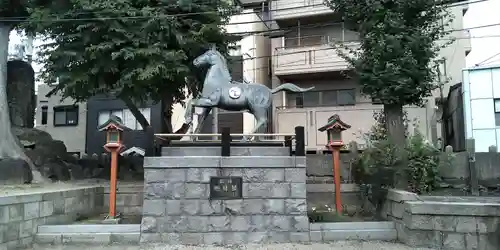 野里住吉神社の像