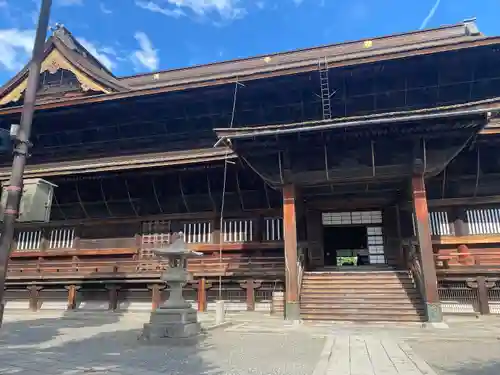 善光寺の本殿・本堂