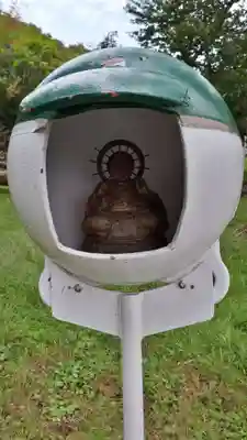 神社（洞爺湖中の島）の仏像