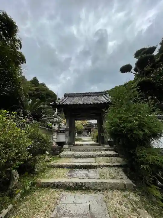竜昌寺の山門・神門
