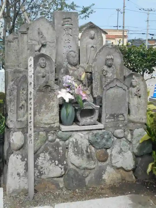 来迎寺(材木座)の地蔵