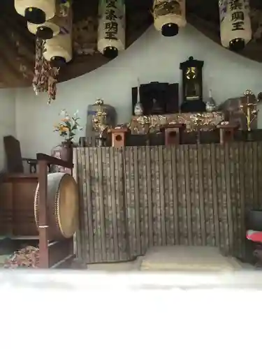 六通寺の本殿・本堂