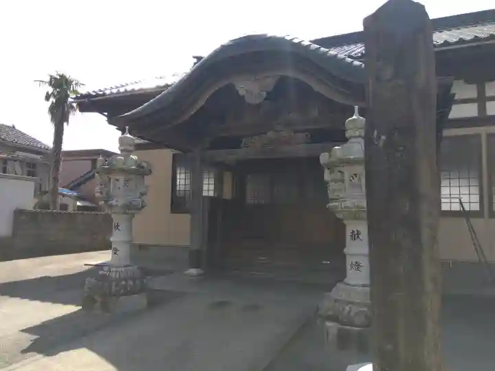 独勝寺の{uncategorized: "未分類", other: "その他", undefined: "問題あり", building: "その他建物", grave: "お墓", sacred_gate: "鳥居", guardian: "狛犬", statue: "像", buddha: "仏像", history: "歴史", nature: "自然", garden: "庭園", animal: "動物", pagoda: "塔", temizu: "手水舎", mountain_gate: "山門・神門", sanctuary: "本殿・本堂", subordinate: "末社・摂社", art: "芸術", scenery: "景色", jizo: "地蔵", ema: "絵馬", goshuin: "御朱印", omikuji: "おみくじ", items: "授与品その他", amulet: "お守り", goshuincho: "御朱印帳", eats: "食事", festival: "お祭り", votive_dance: "神楽", shichigosan: "七五三参", wedding: "結婚式", experience: "体験その他", initially: "初詣", around: "周辺", anti_infection: "感染症対策"}