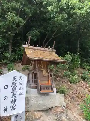 神吉八幡神社の末社・摂社
