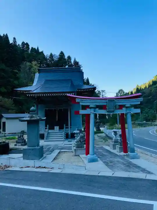 妙龍神社の本殿・本堂