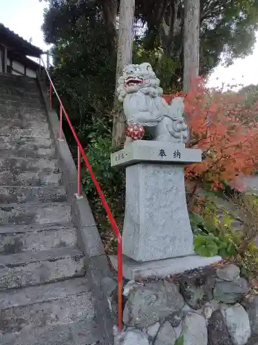 菖蒲神社の狛犬