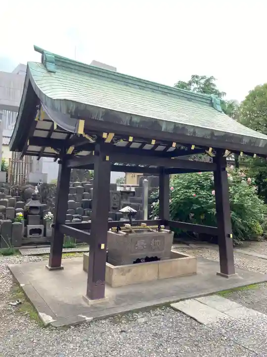 浄土宗南命山善光寺の手水舎