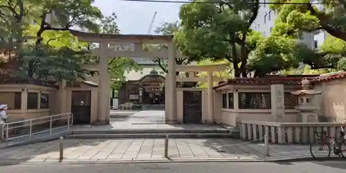 坐摩神社の鳥居