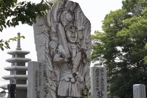 十楽寺の像