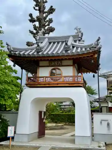 法雲寺の山門・神門