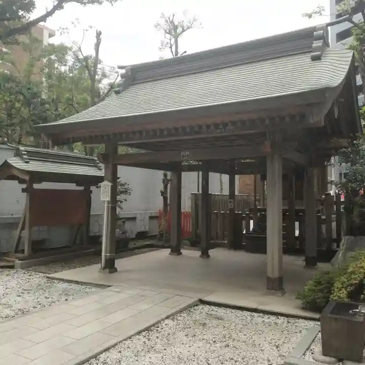 境稲荷神社の山門・神門