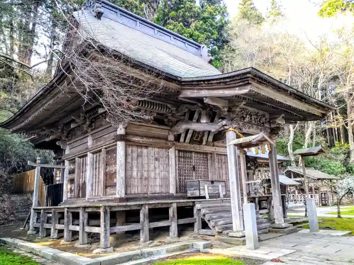 配志和神社の本殿