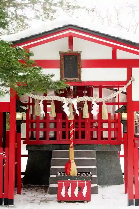 湯倉神社の末社・摂社