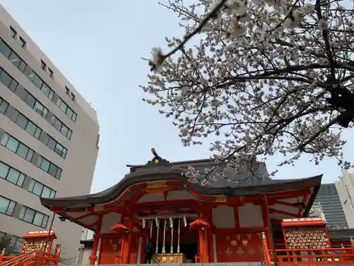花園神社の本殿・本堂