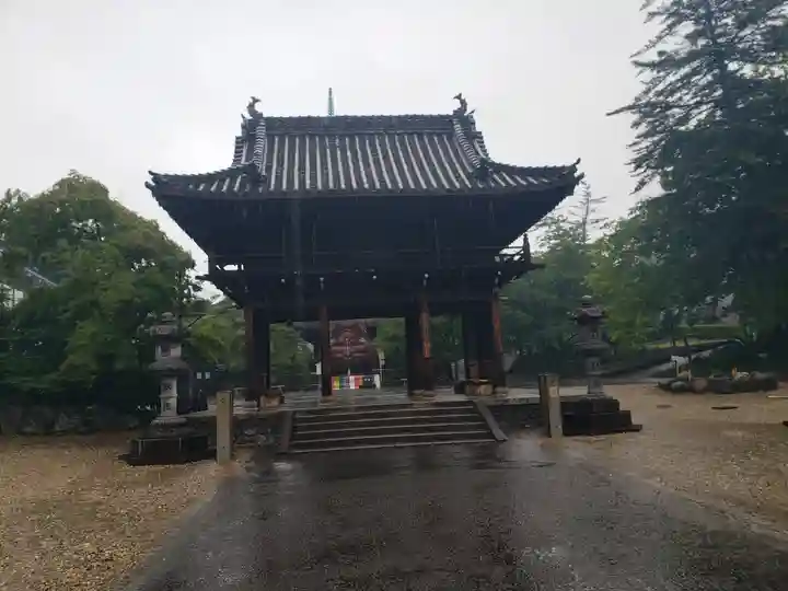 八事山 興正寺の山門・神門