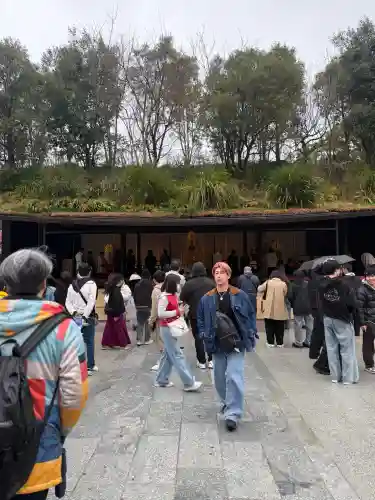 太宰府天満宮の{uncategorized: "未分類", other: "その他", undefined: "問題あり", building: "その他建物", grave: "お墓", sacred_gate: "鳥居", guardian: "狛犬", statue: "像", buddha: "仏像", history: "歴史", nature: "自然", garden: "庭園", animal: "動物", pagoda: "塔", temizu: "手水舎", mountain_gate: "山門・神門", sanctuary: "本殿・本堂", subordinate: "末社・摂社", art: "芸術", scenery: "景色", jizo: "地蔵", ema: "絵馬", goshuin: "御朱印", omikuji: "おみくじ", items: "授与品その他", amulet: "お守り", goshuincho: "御朱印帳", eats: "食事", festival: "お祭り", votive_dance: "神楽", shichigosan: "七五三参", wedding: "結婚式", experience: "体験その他", initially: "初詣", around: "周辺", anti_infection: "感染症対策"}